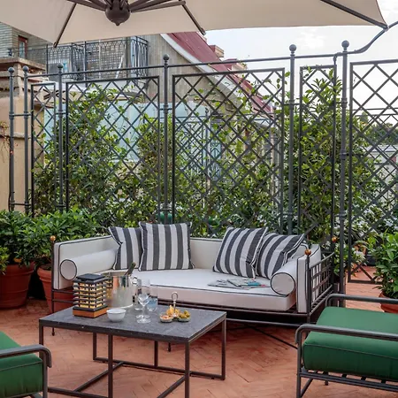 Rocco House Via Manzoni * Milano